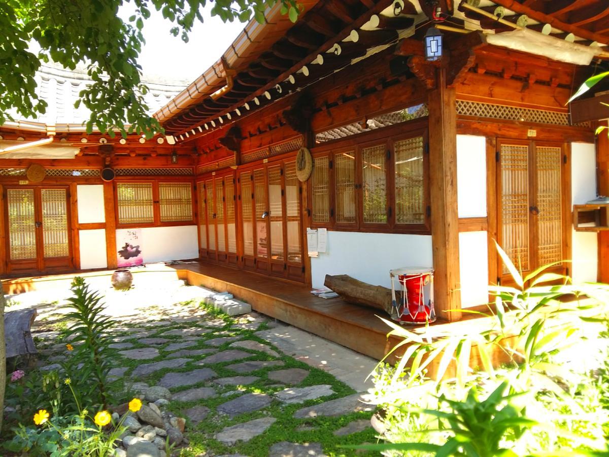 Dalbbit Hyang Hotel จอนจู ภายนอก รูปภาพ