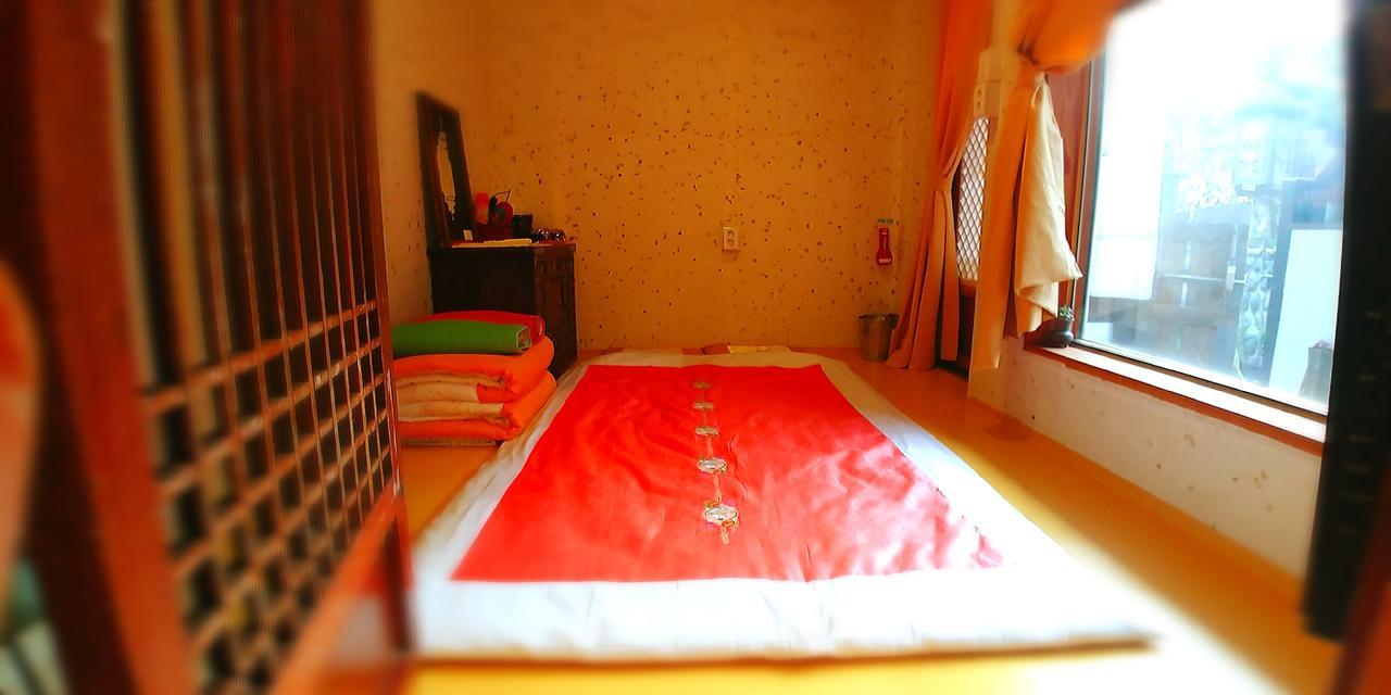Dalbbit Hyang Hotel จอนจู ภายนอก รูปภาพ