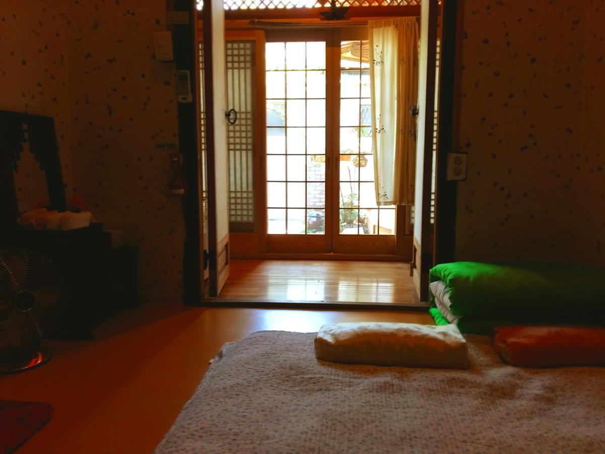 Dalbbit Hyang Hotel จอนจู ภายนอก รูปภาพ